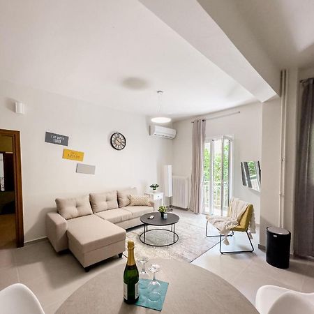 Metro Chic Haven: Modernized Urban Studio Near The Tram Atény Exteriér fotografie