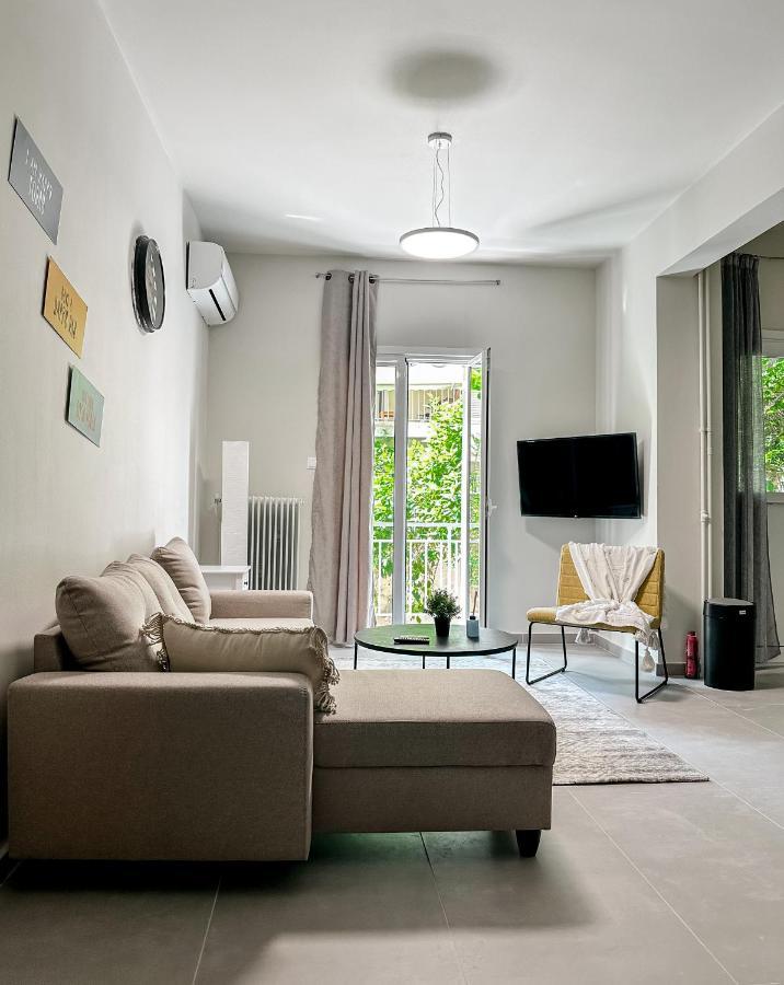 Metro Chic Haven: Modernized Urban Studio Near The Tram Atény Exteriér fotografie