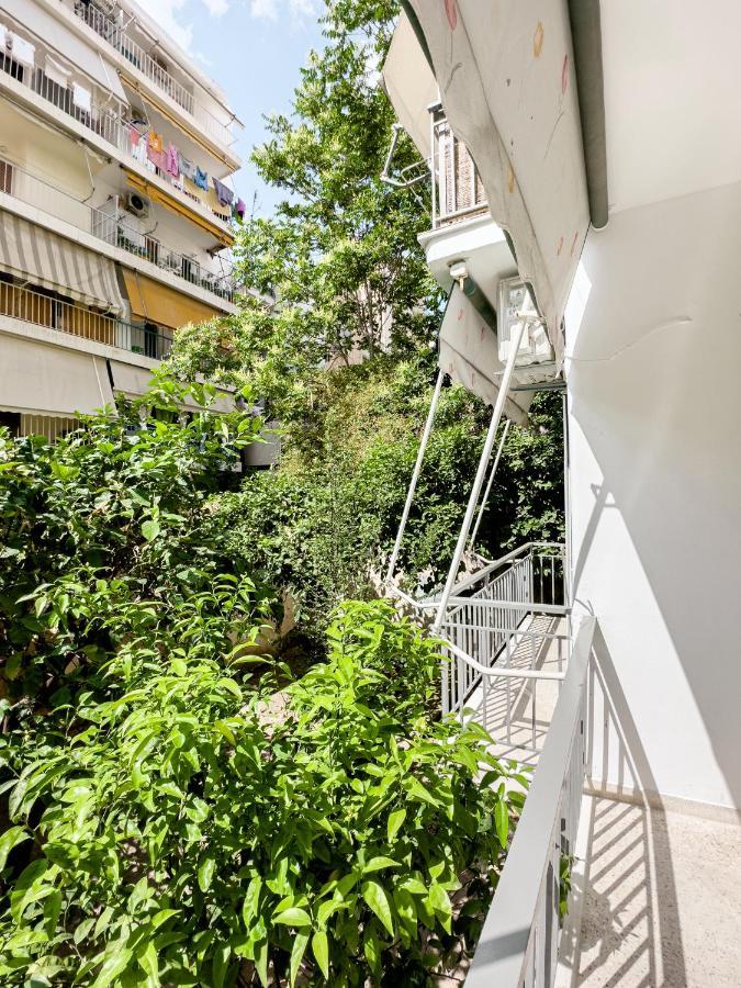 Metro Chic Haven: Modernized Urban Studio Near The Tram Atény Exteriér fotografie