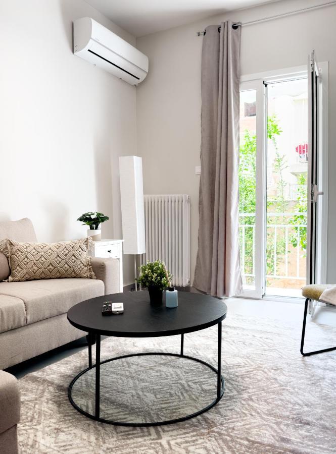 Metro Chic Haven: Modernized Urban Studio Near The Tram Atény Exteriér fotografie
