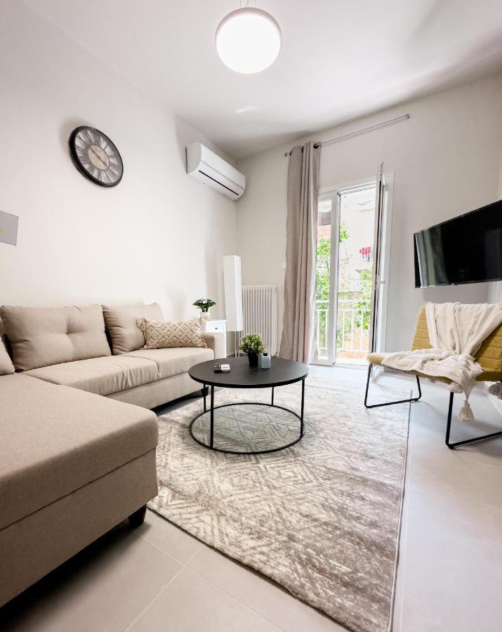 Metro Chic Haven: Modernized Urban Studio Near The Tram Atény Exteriér fotografie